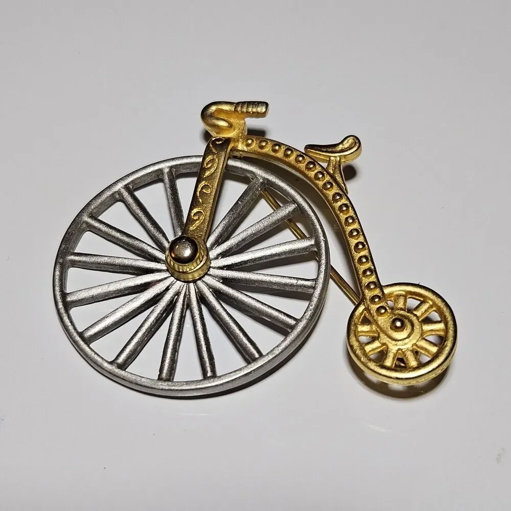 Vintage JJ Jonette Silver & Gold Tone Bicycle Spinning Wheel Articulated Pin